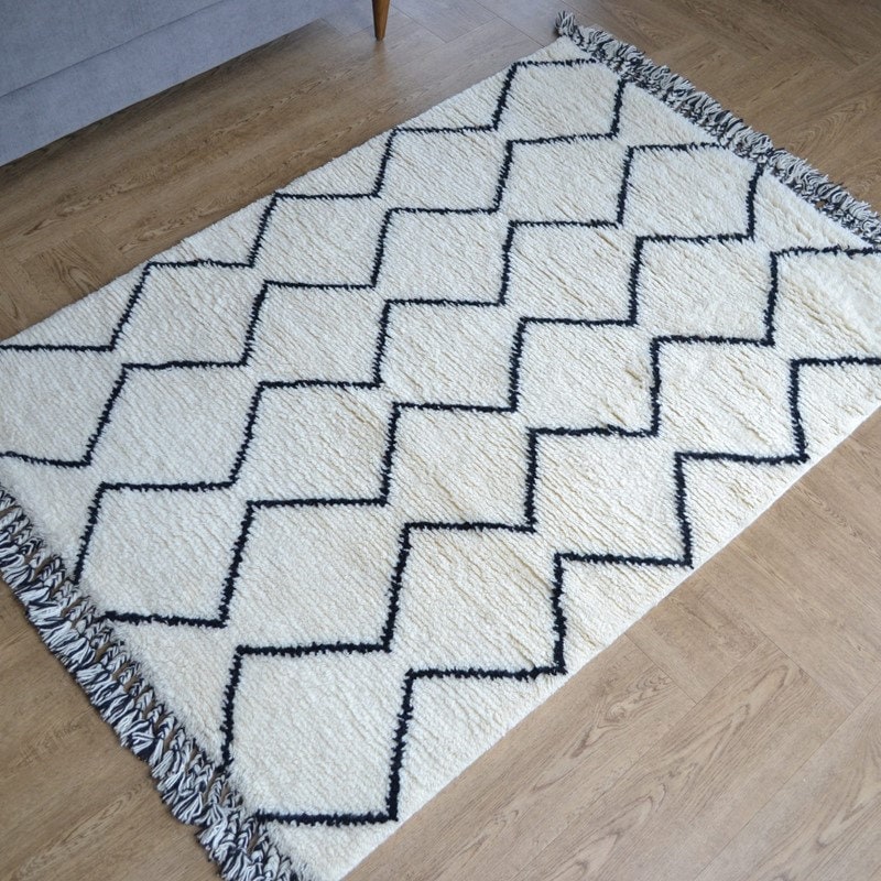 Fine Quality Custom Moroccan Colorful Rug
Luxurious Handmade Berber Carpet for Home Interiors
Unique Ethnic Design - Custom Crafted Moroccan Rug
Exotic Elegance in Every Thread - Soft Beni Ourain